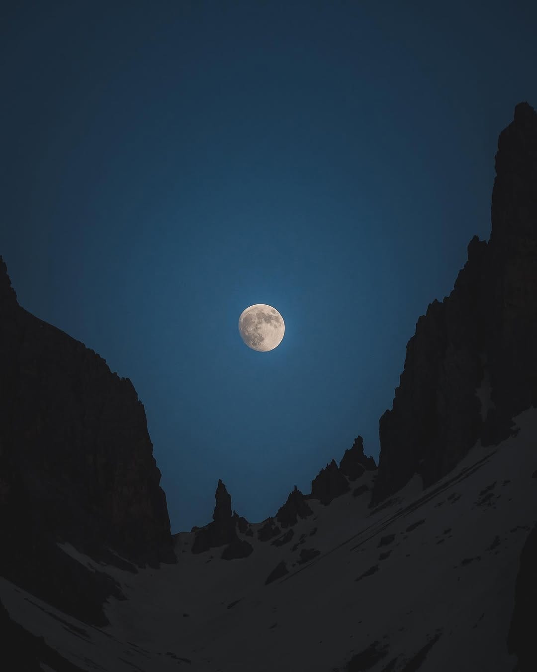 Post 10 by jonas hausmann on Instagram (image)