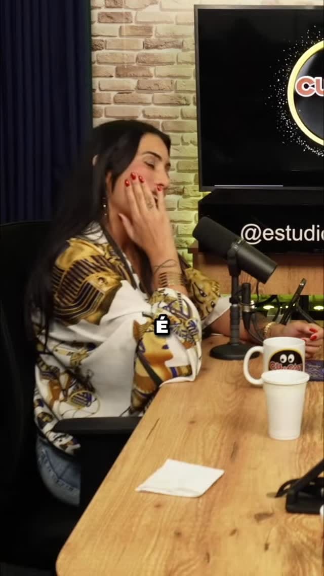 Post 6 by Cutucast on Instagram (video)