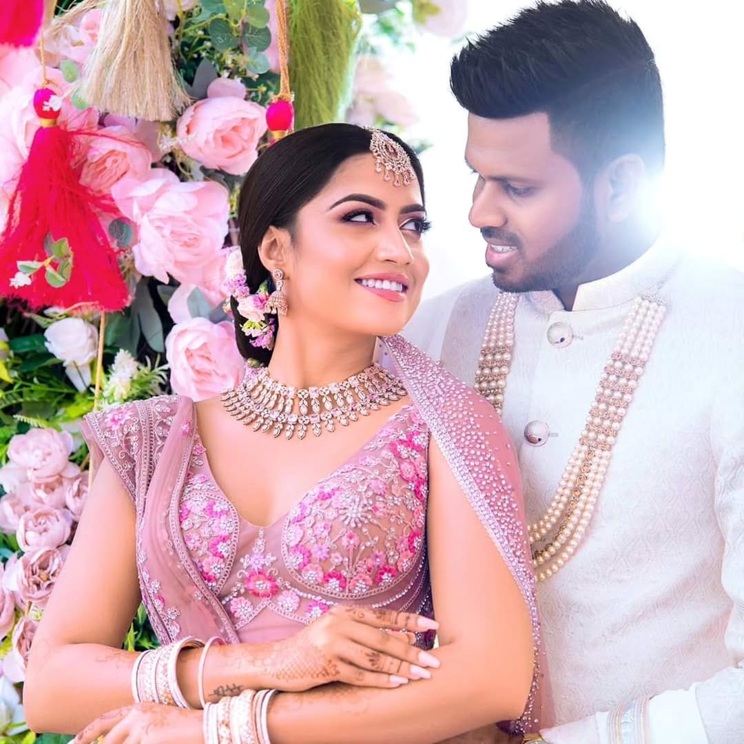 Post 6 by Kavi jay💍 on Instagram (carousel)