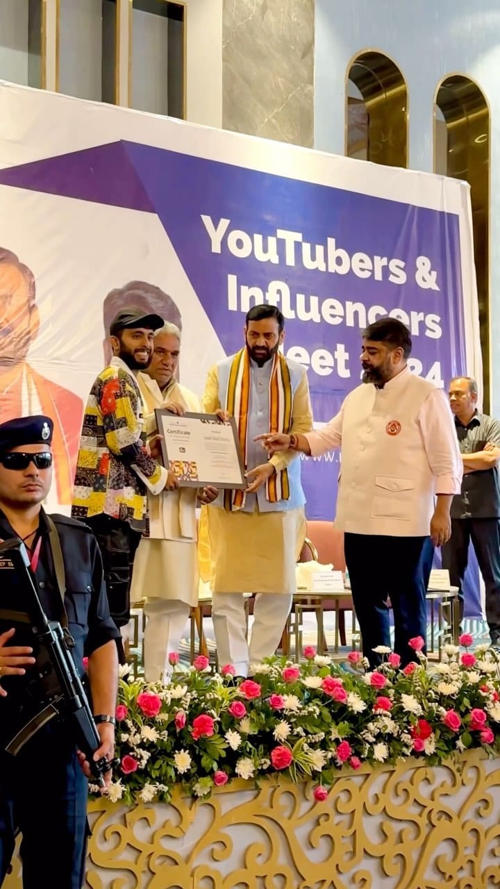 Post 10 by Aman Sindhwani on Instagram (video)