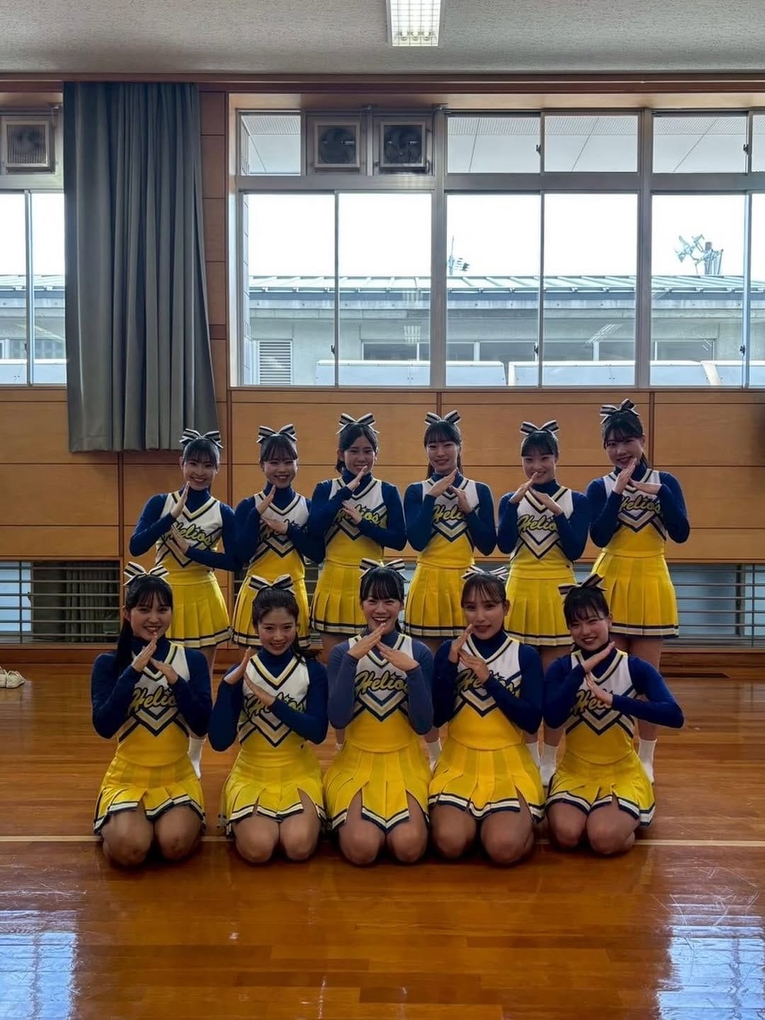 Post 2 by 関西大学応援団バトン・チアリーダー部 on Instagram (image)