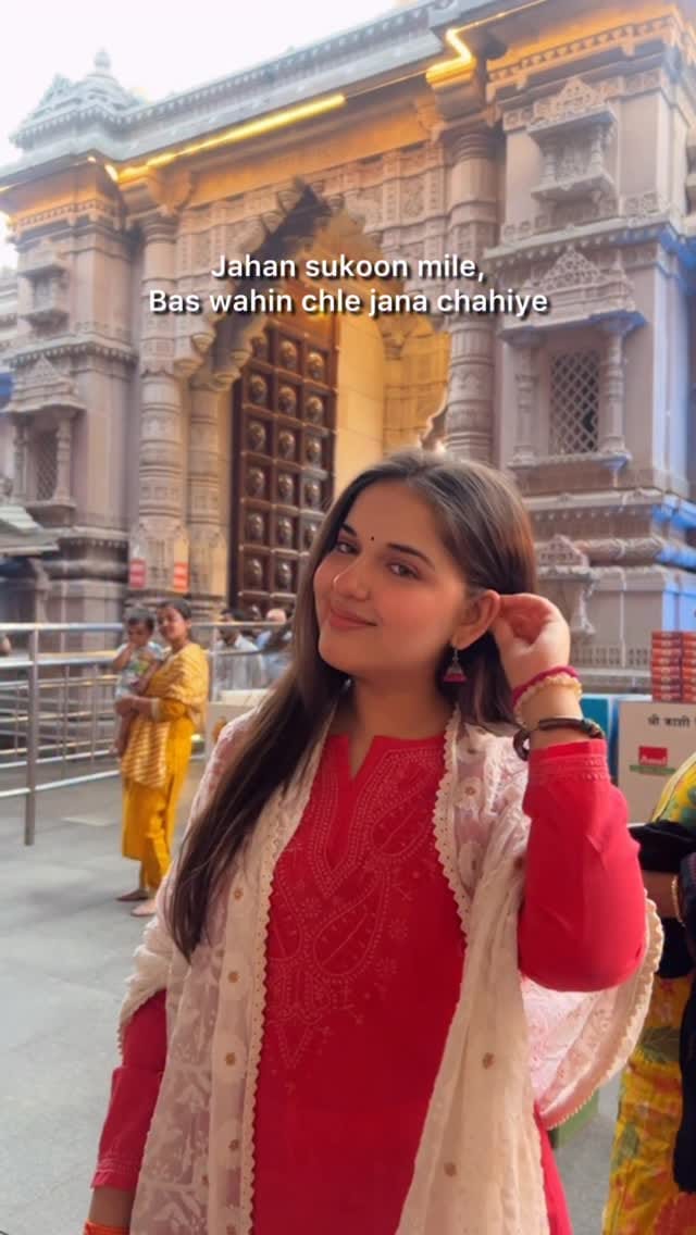 Post 5 by Kashvi Grover on Instagram (video)
