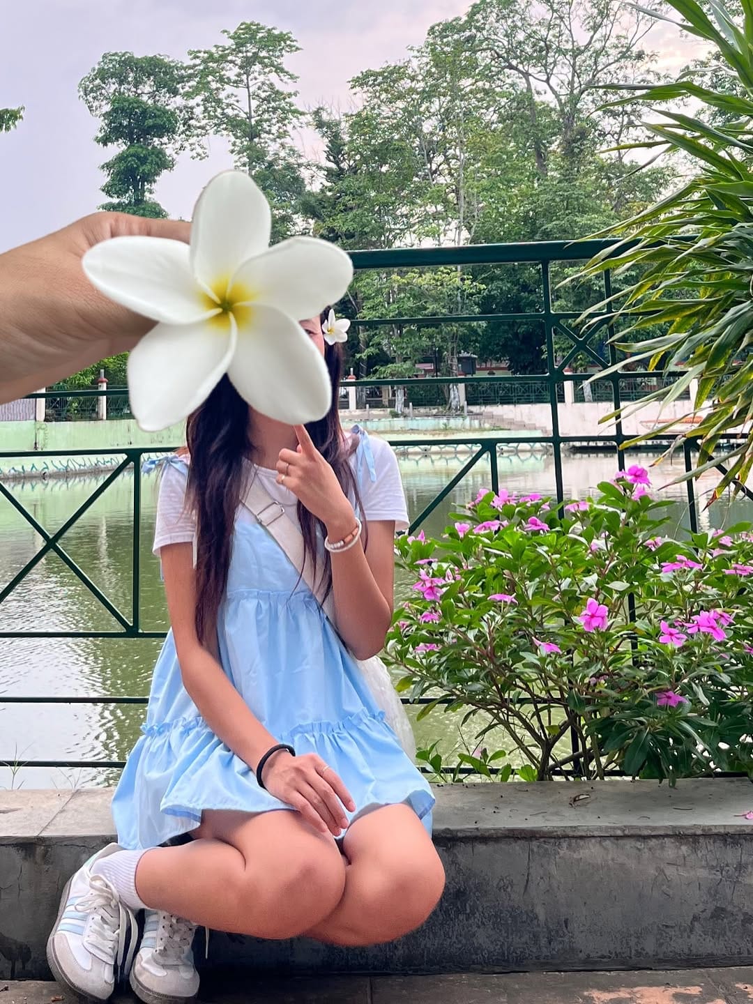 Post 3 by 𝐒𝐚𝐫𝐢𝐭𝐚 𝐋𝐢𝐦𝐛𝐮 on Instagram (carousel)