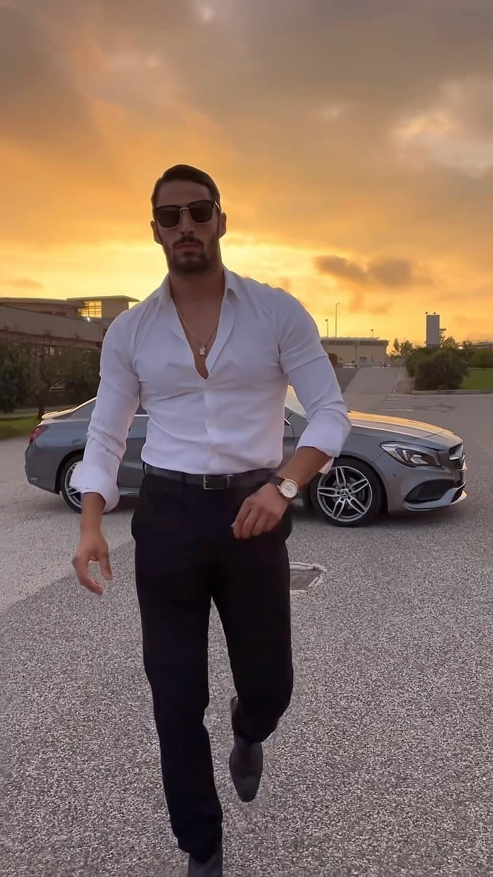Post 9 by Hamza Badri on Instagram (video)