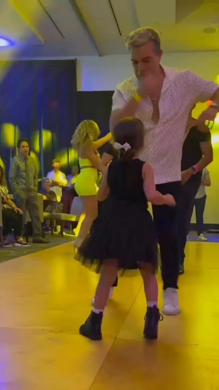 Post 6 by Salsa on Instagram (video)