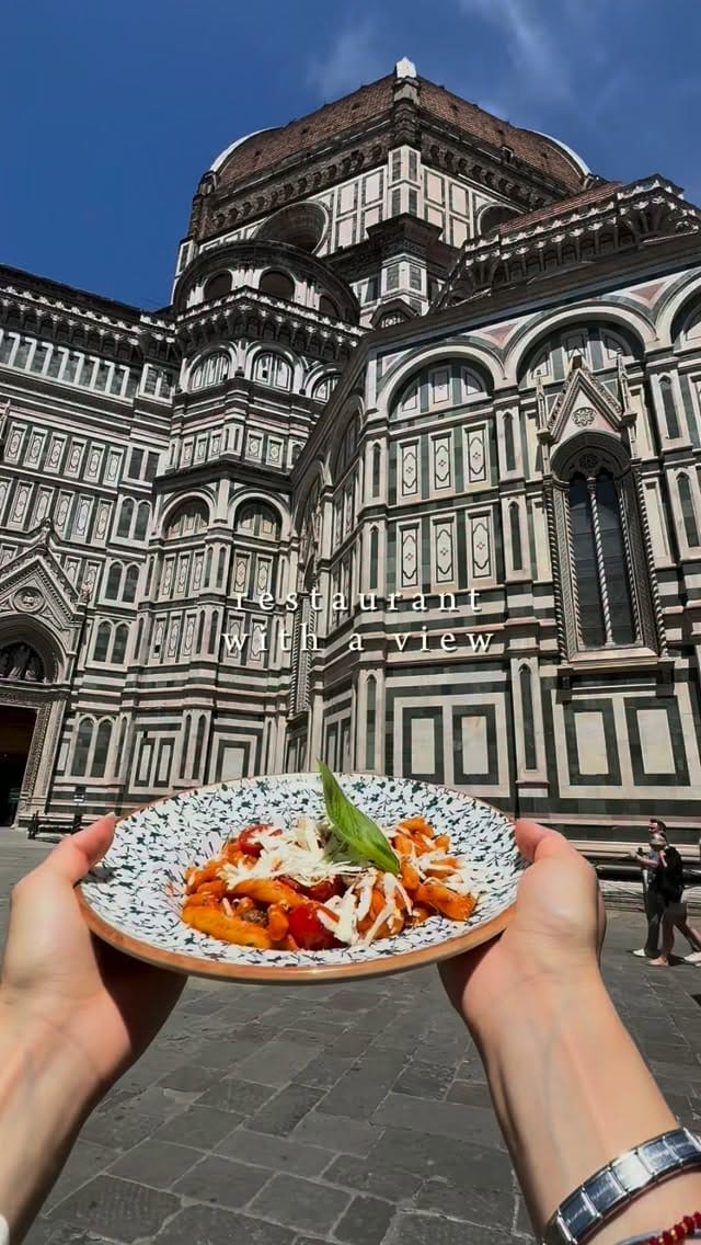 Post 3 by Sara Innocenti L’INFLORENCER | 📍Firenze on Instagram (video)