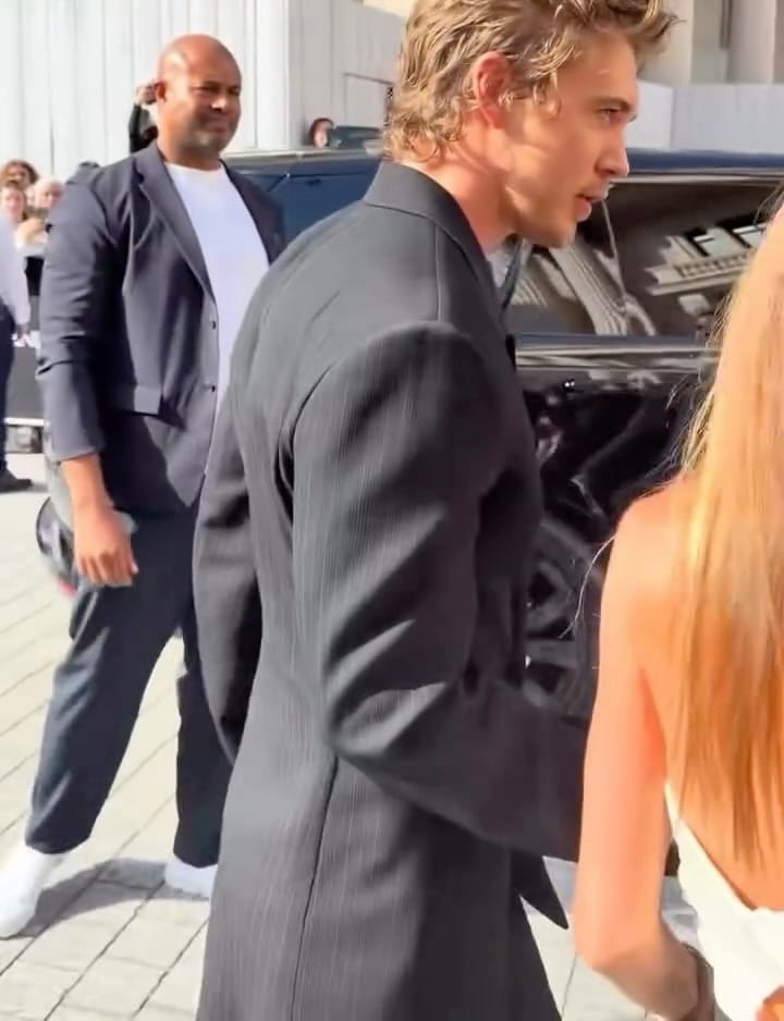 Post 3 by AB ✨ on Instagram (video)