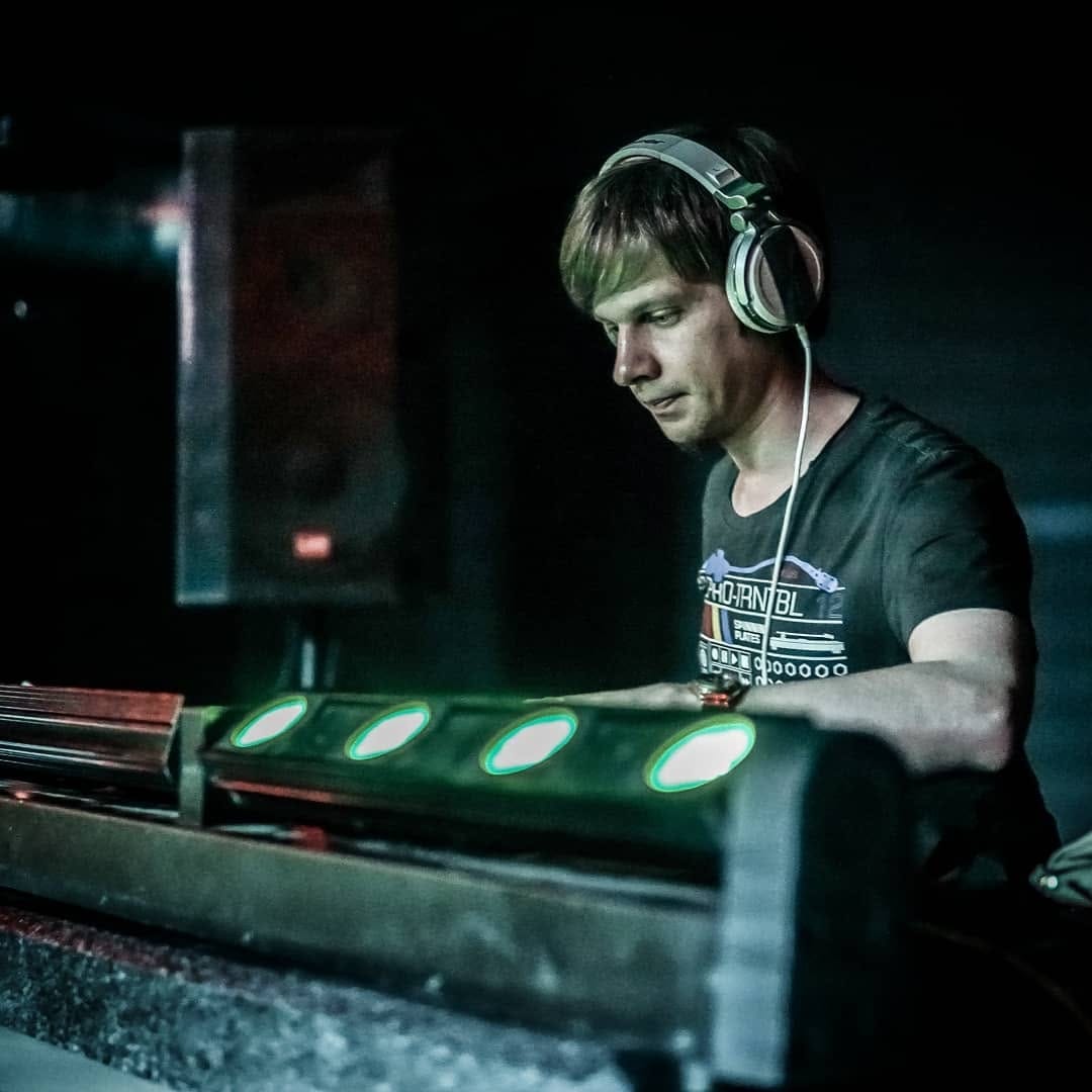 Post 9 by Digi Van Der on Instagram (image)
