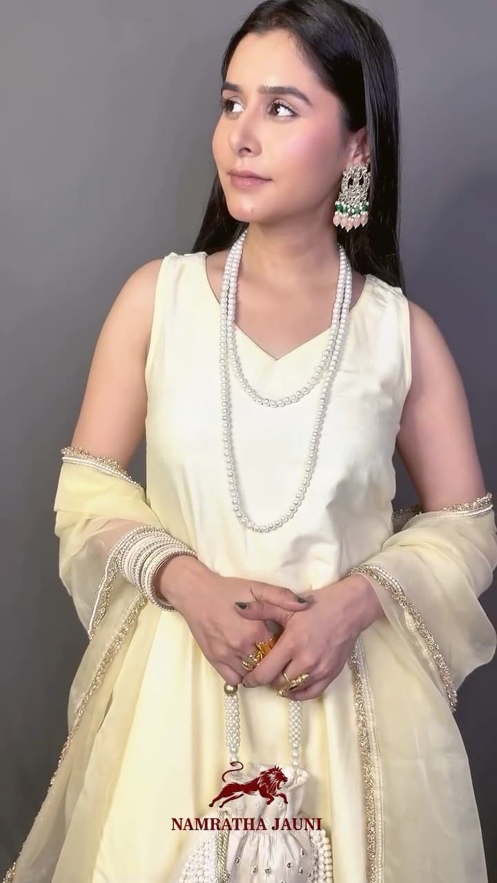 Post 7 by Aman Sandhu 🧿ਜੱਟੀ on Instagram (video)