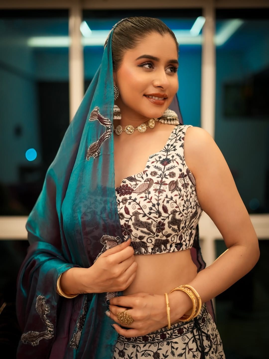Post 3 by Aman Sandhu 🧿ਜੱਟੀ on Instagram (carousel)