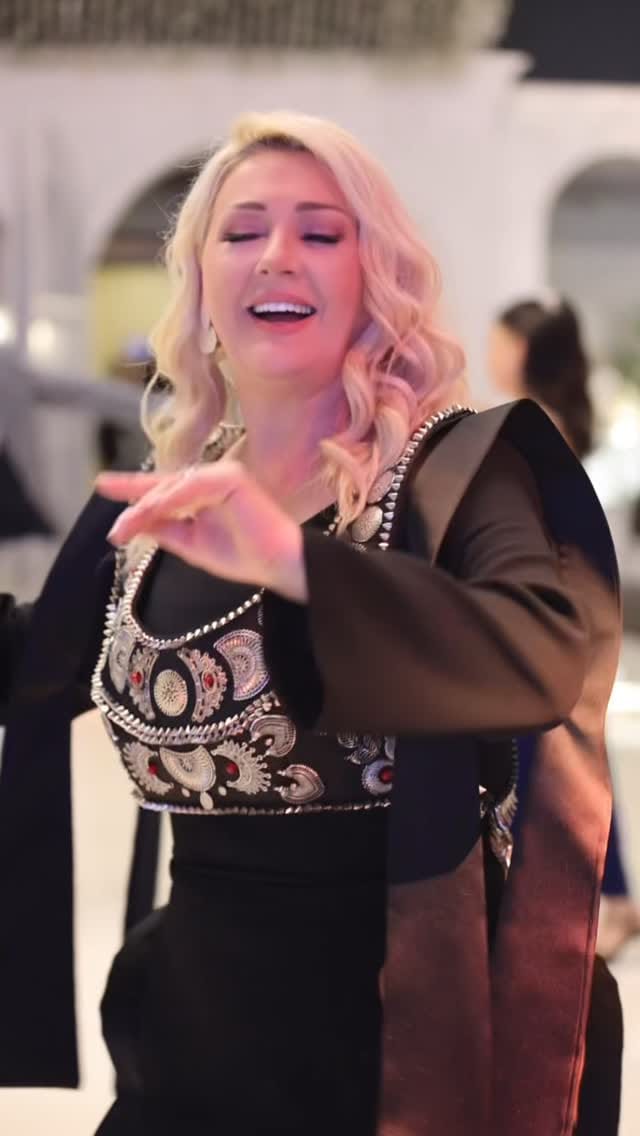 Post 4 by Remzie Osmani on Instagram (video)