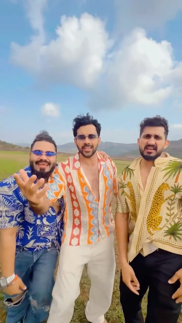 Post 6 by Abhishek Bajaj on Instagram (video)