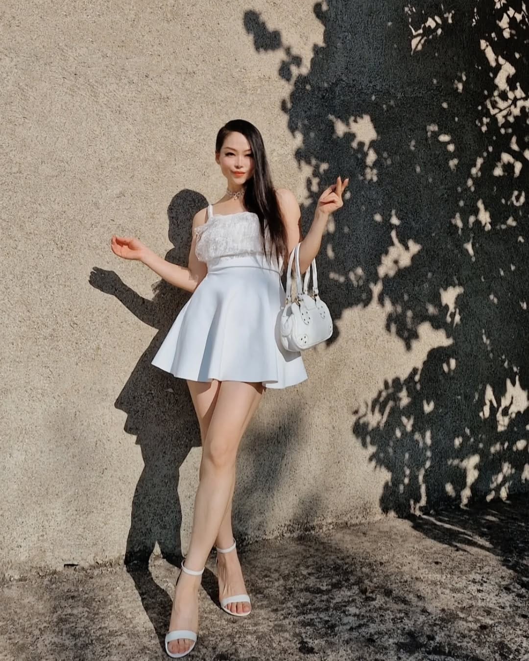 Post 10 by ootd/womenfashion on Instagram (image)
