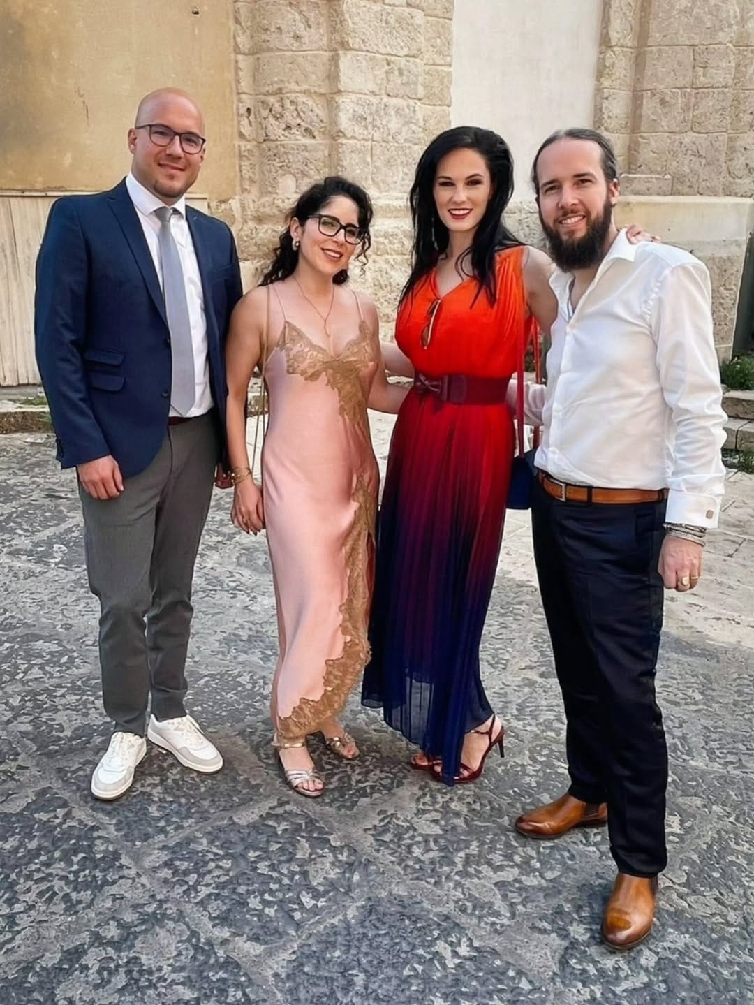 Post 4 by 𝐂𝐎𝐄𝐍 𝐉𝐀𝐍𝐒𝐒𝐄𝐍 on Instagram (carousel)