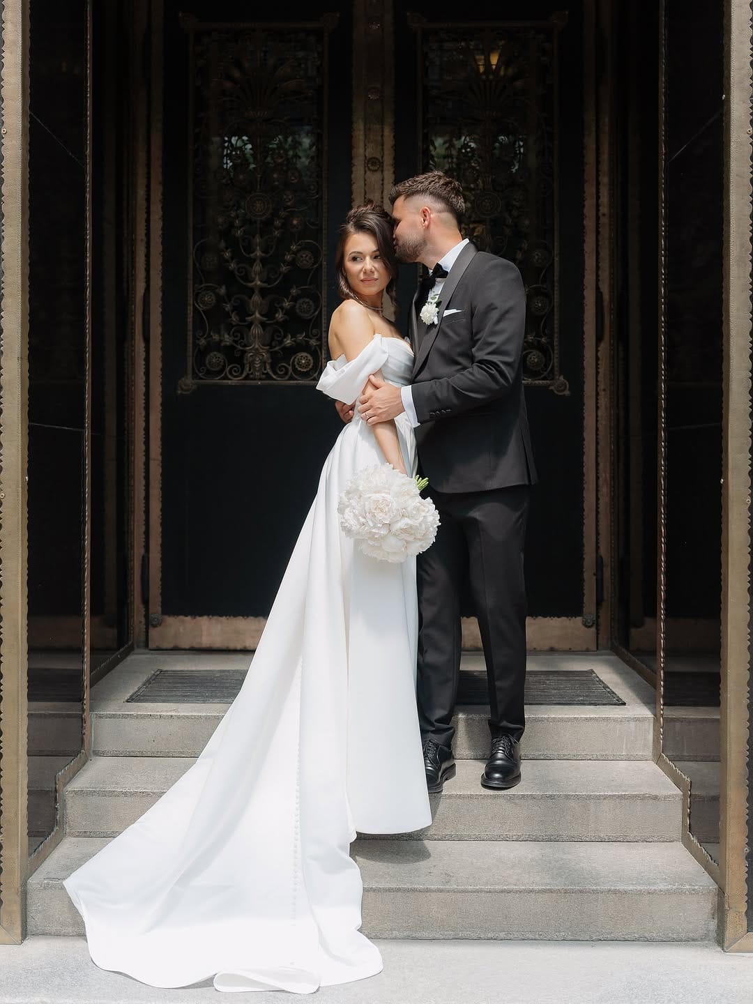 Post 5 by MAJOS DANIEL | Fotograf Nuntă - Wedding Photographer on Instagram (carousel)
