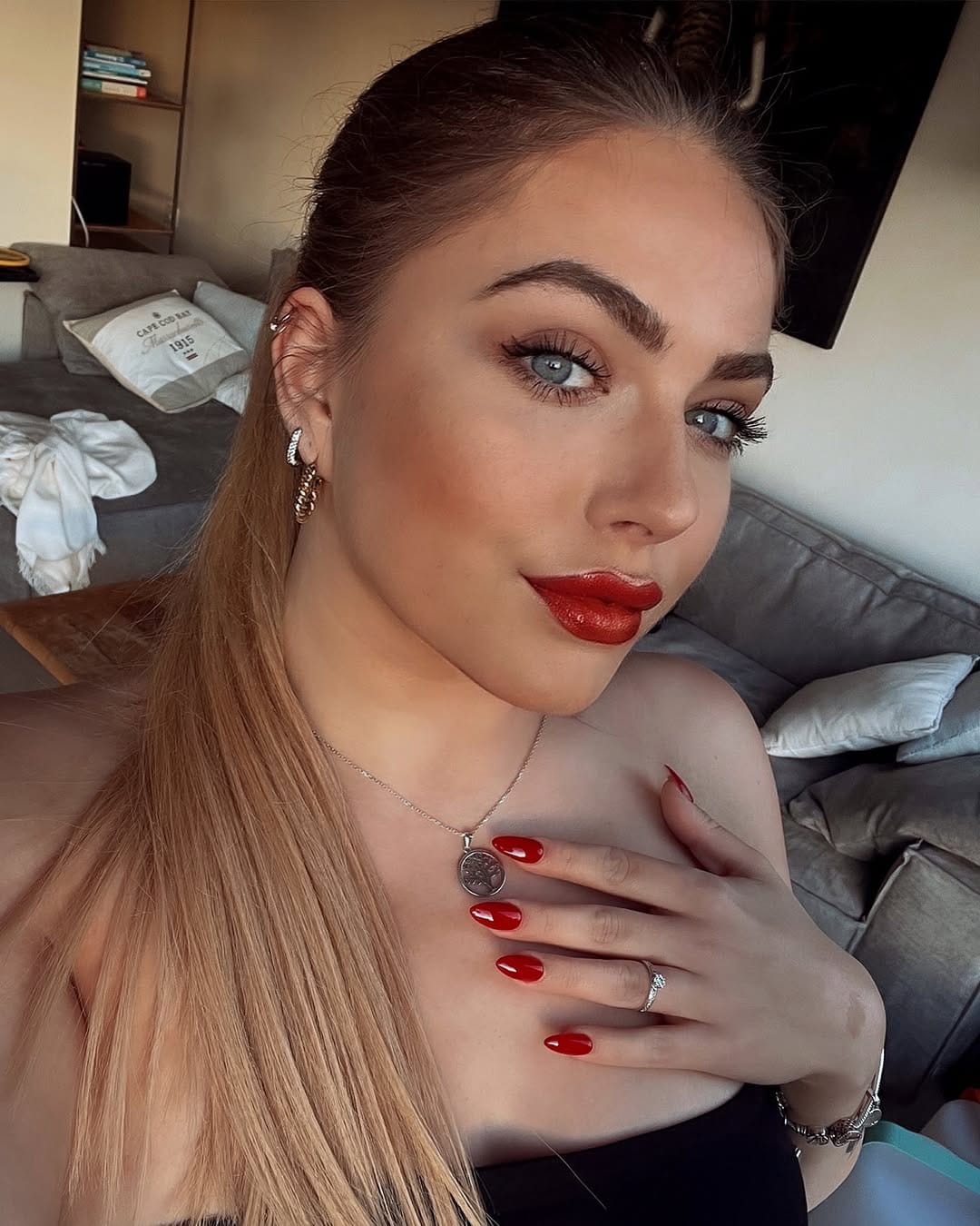 Post 9 by ʀᴇʙᴇᴄᴄᴀ 🦋 normal is boring on Instagram (image)