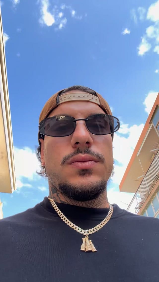 Post 5 by Ivan Buzzanga on Instagram (video)