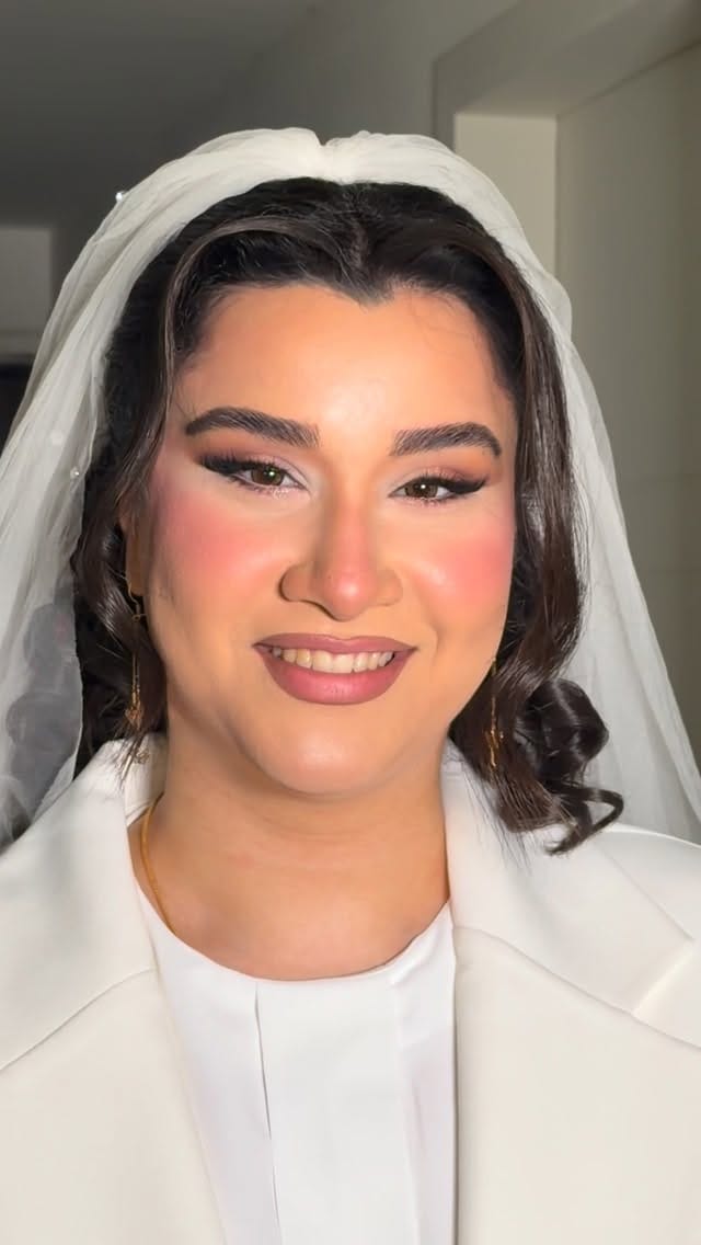 Post 9 by ژاله نصیری /میکاپ آرتیست عروس / آموزش میکاپ / مازندران/تهران on Instagram (video)