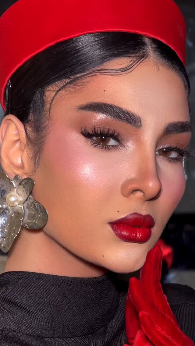 Post 8 by ژاله نصیری /میکاپ آرتیست عروس / آموزش میکاپ / مازندران/تهران on Instagram (video)