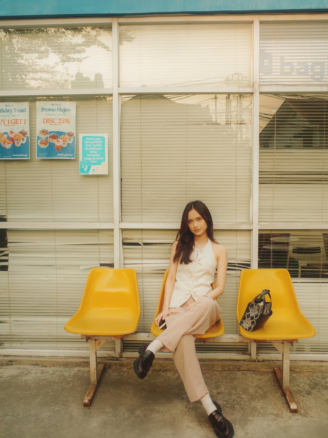 Post 9 by Aurora Aveligha on Instagram (carousel)