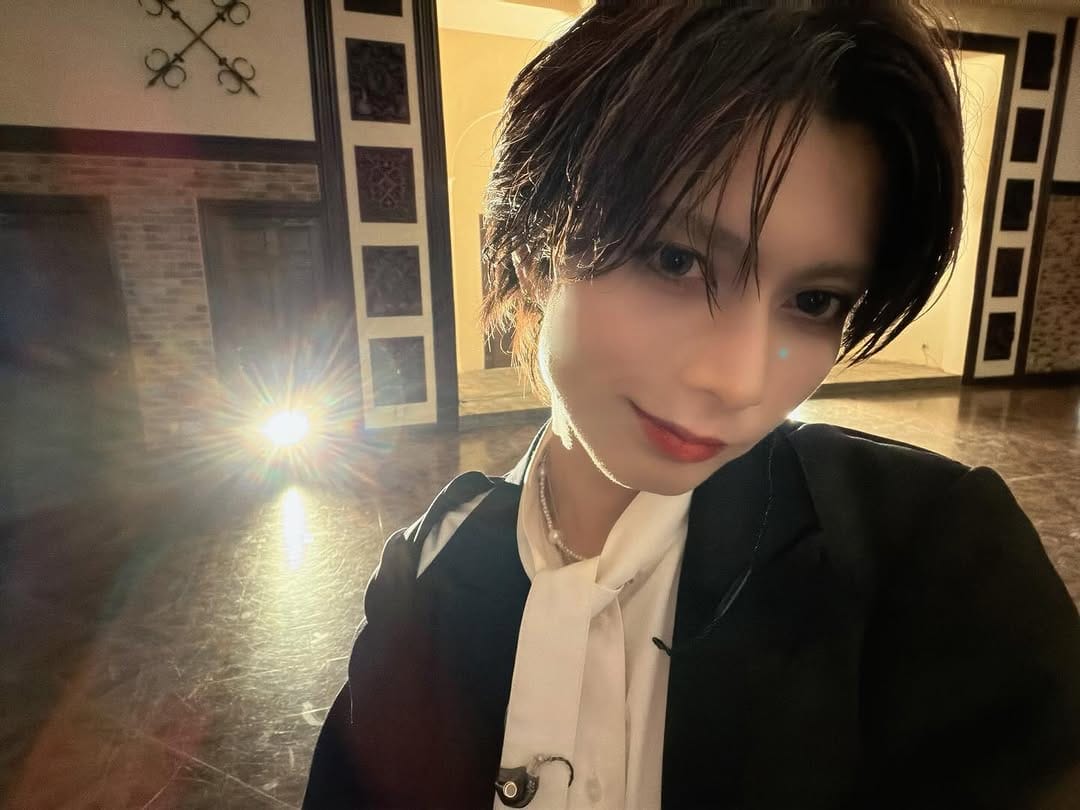 Post 8 by 佐原 至恩（Sahara Shion） on Instagram (carousel)