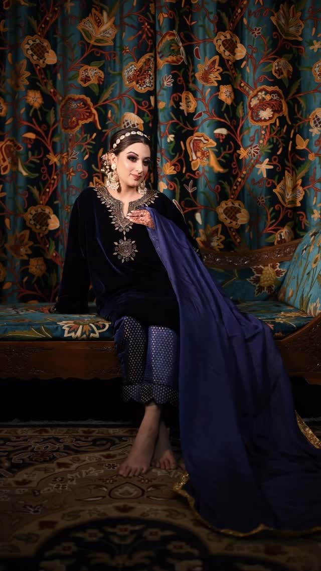 Post 4 by Makeup By Shabnum on Instagram (video)