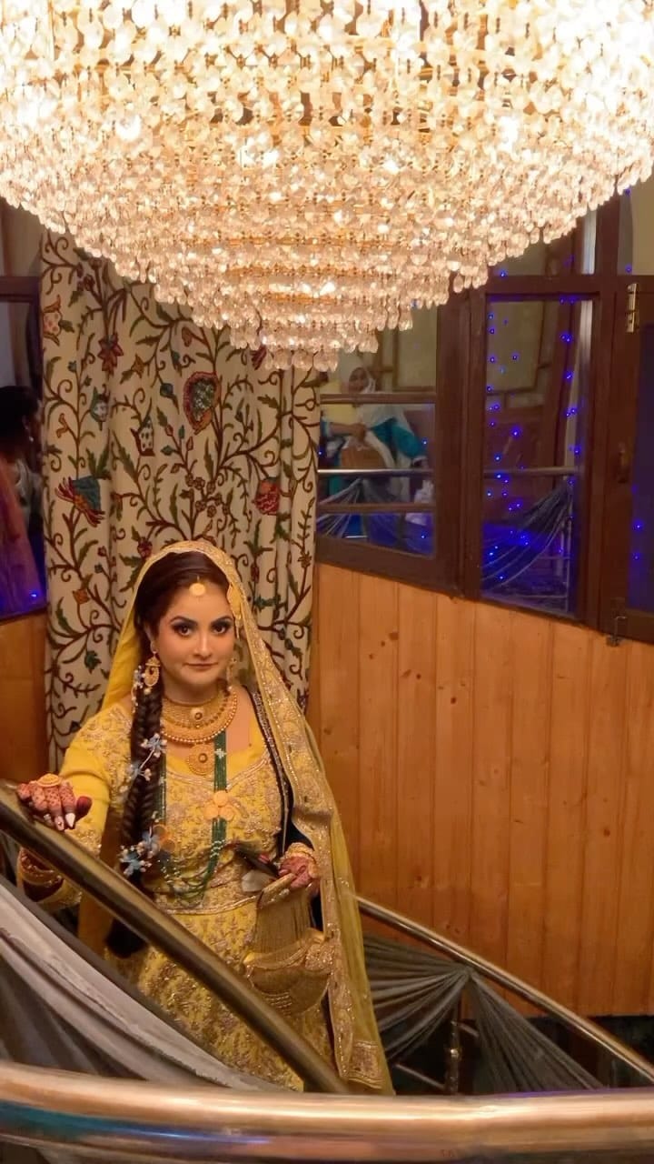 Post 9 by Makeup By Shabnum on Instagram (video)