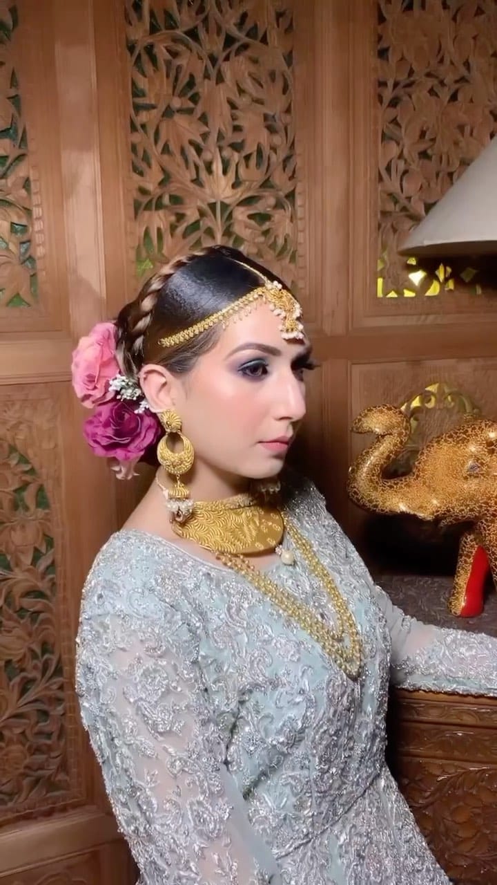 Post 10 by Makeup By Shabnum on Instagram (video)