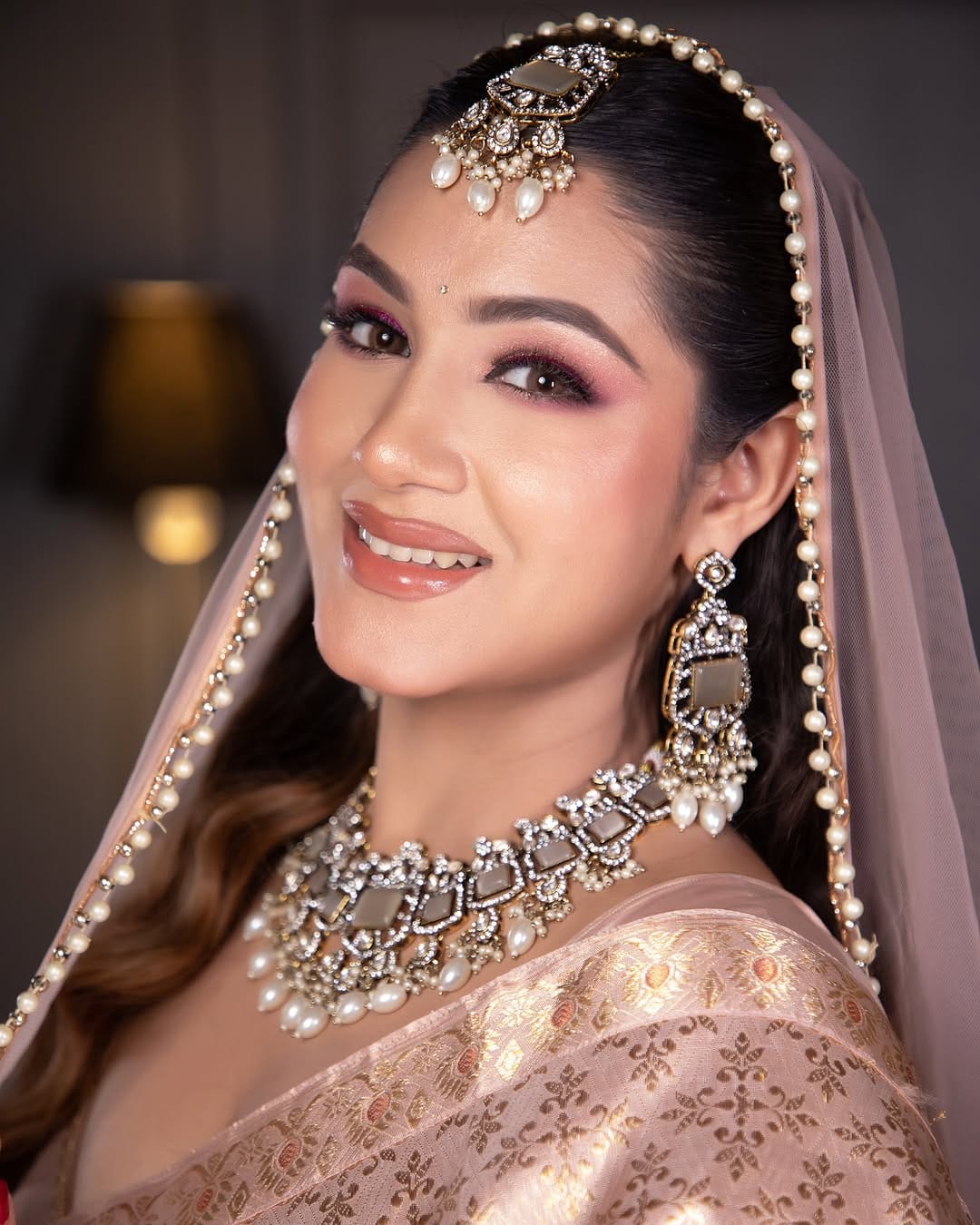 Post 9 by Gitasri Deka | Makeup Artist on Instagram (carousel)