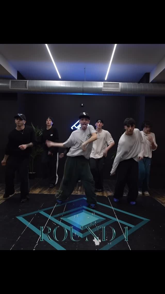 Post 10 by Flavietto🦂 on Instagram (video)