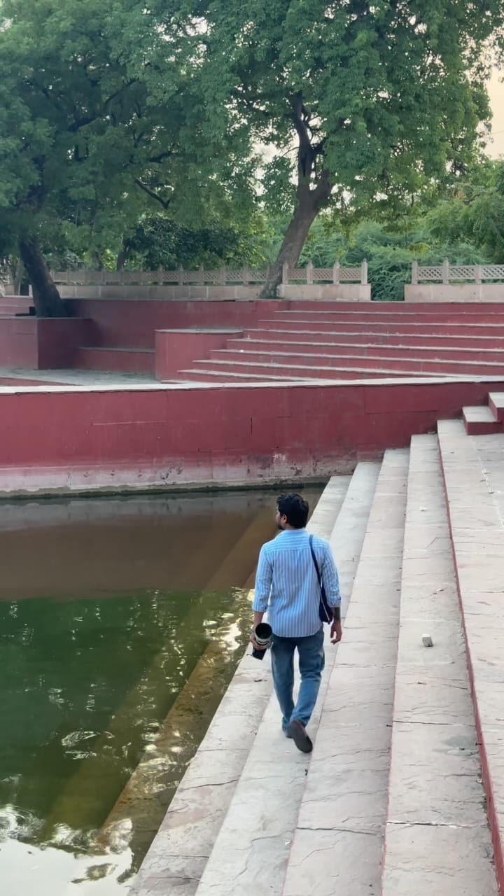 Post 2 by Vishal Jadav on Instagram (video)