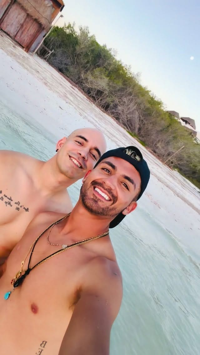 Post 6 by 𝐄𝐧𝐫𝐢𝐪𝐮𝐞 𝐂𝐨𝐫𝐧𝐞𝐣𝐨 on Instagram (video)