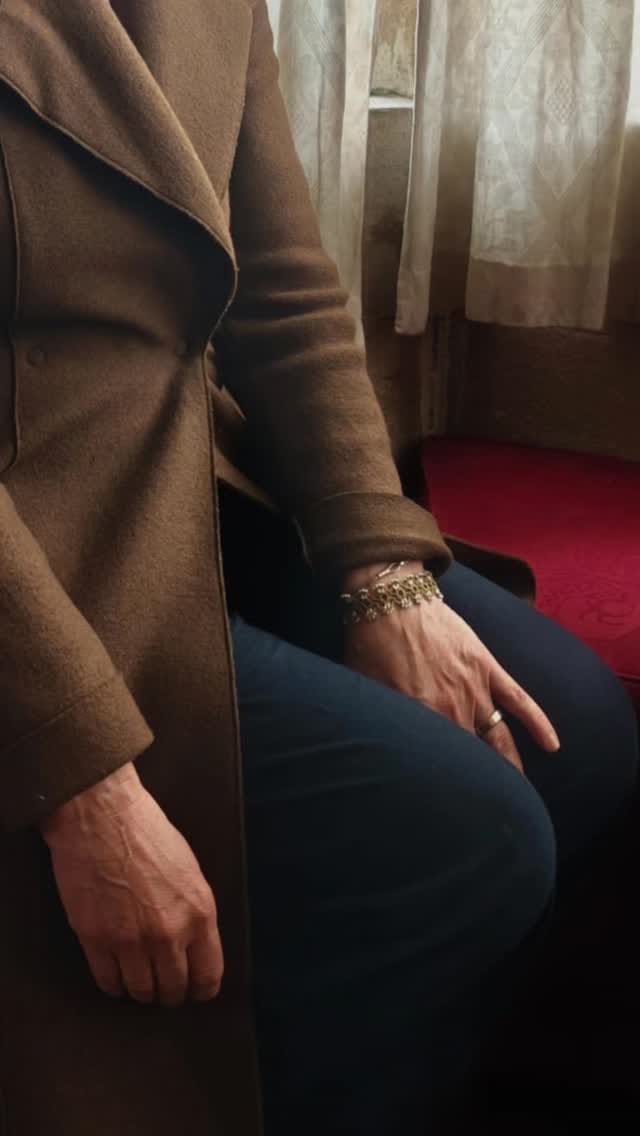 Post 7 by Hellen van Meene (Hon FRPS) on Instagram (video)