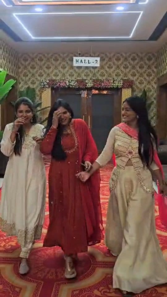 Post 9 by Deepika Rangaraju on Instagram (video)