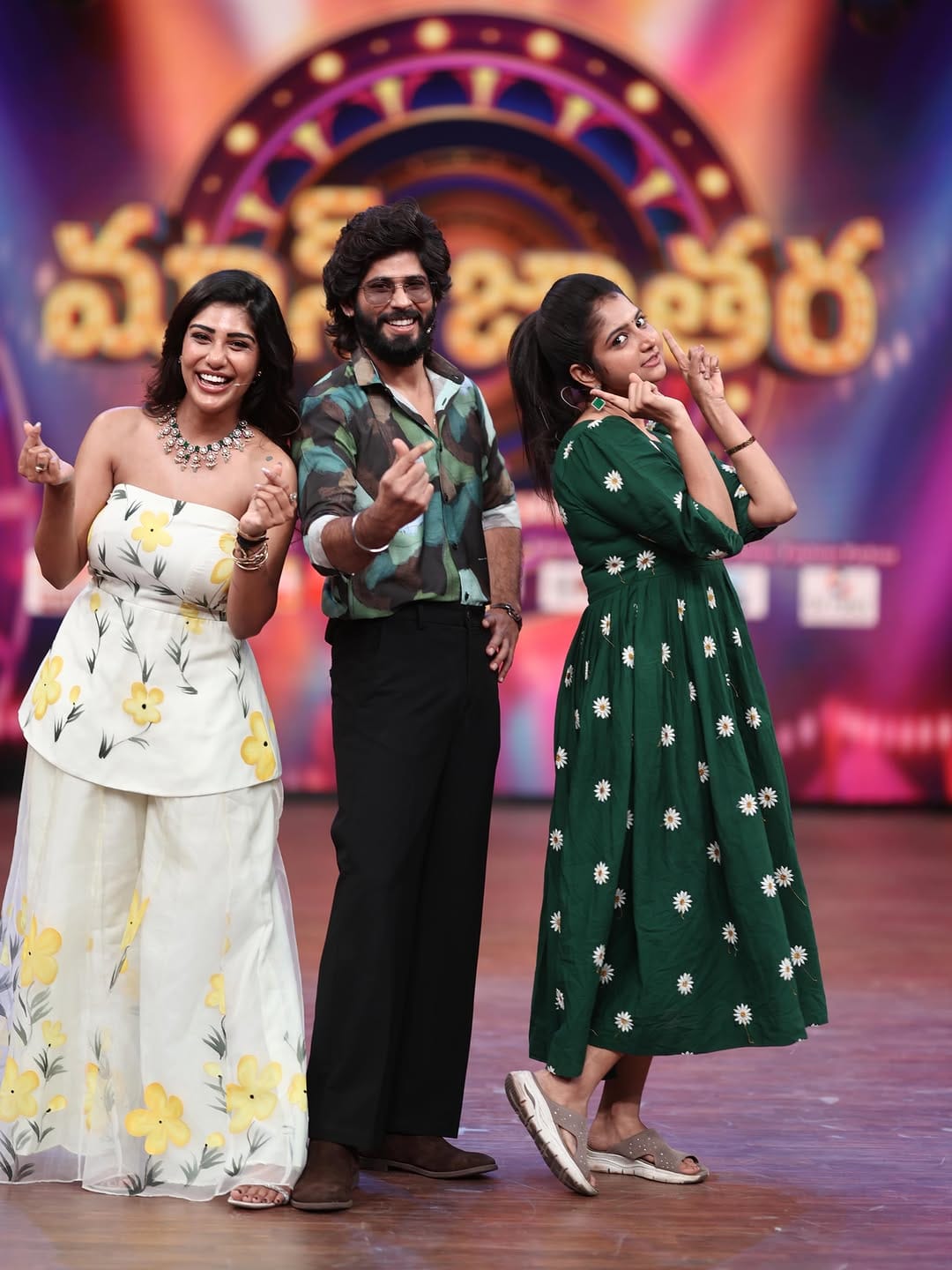 Post 3 by Deepika Rangaraju on Instagram (carousel)