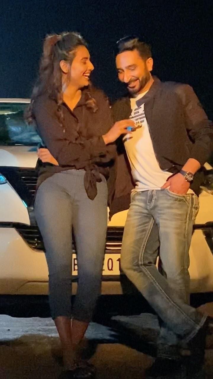 Post 9 by Major Grewal on Instagram (video)