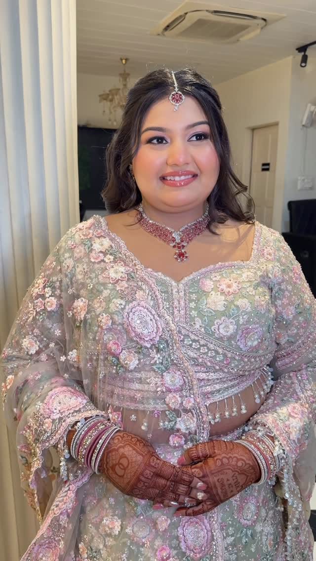 Post 7 by Kajal bansal | Jaipur makeup artist on Instagram (video)