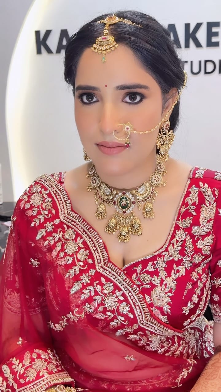 Post 4 by Kajal bansal | Jaipur makeup artist on Instagram (video)