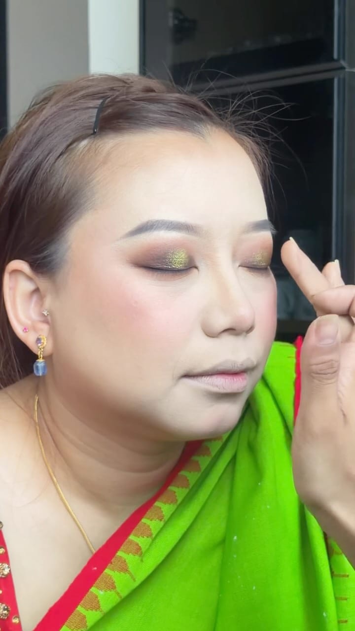 Post 5 by Tondon laishram makeup on Instagram (video)