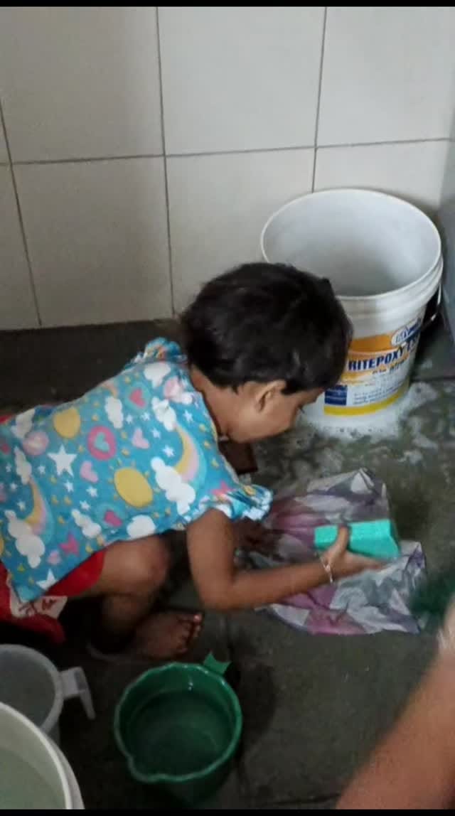 Post 1 by Yash Poriya on Instagram (video)