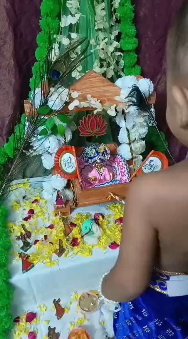 Post 9 by Yash Poriya on Instagram (video)