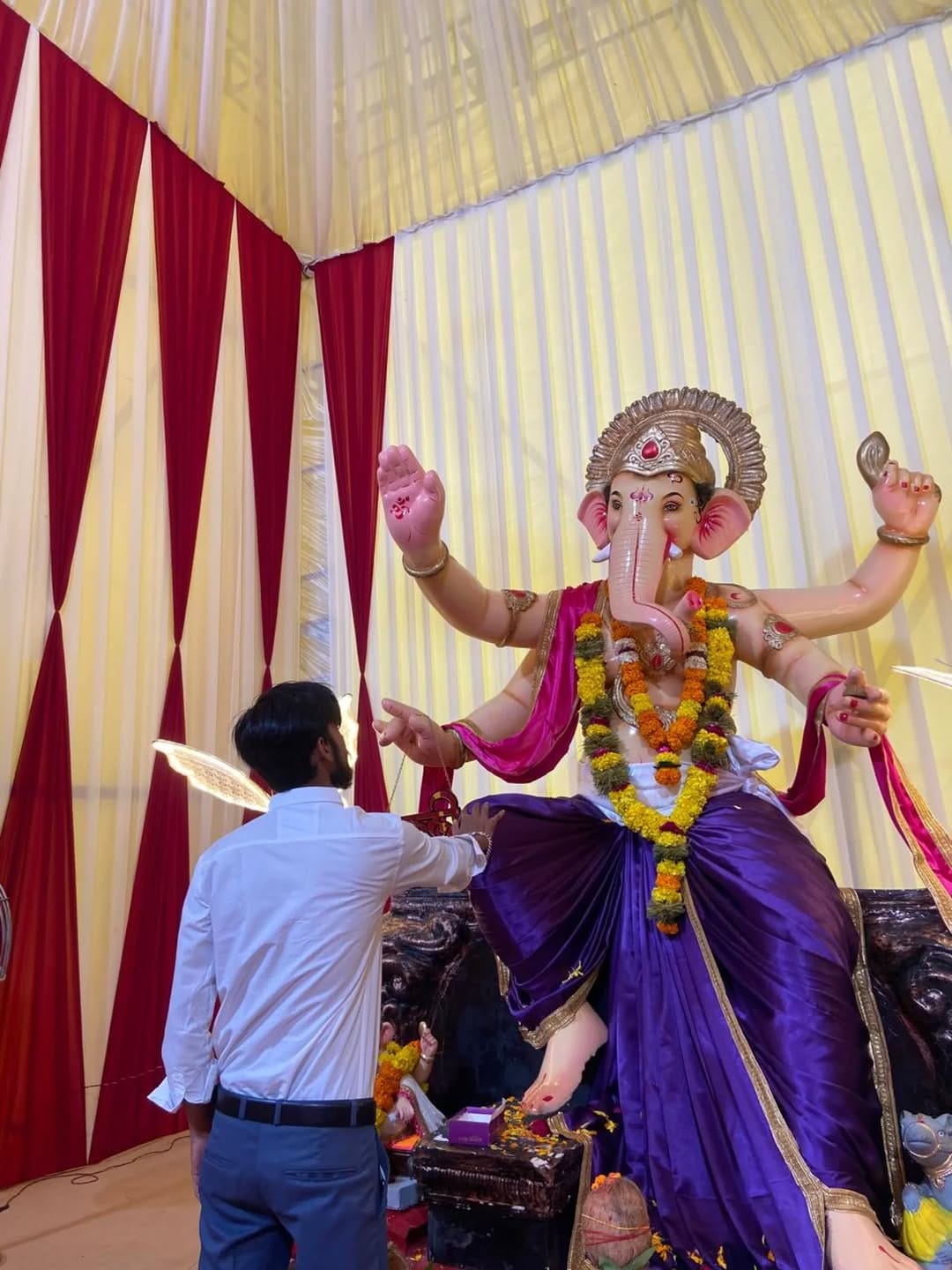 Post 8 by Yash Poriya on Instagram (carousel)