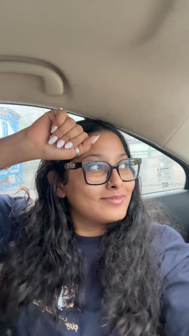 Post 5 by Sneha 🦋 on Instagram (video)