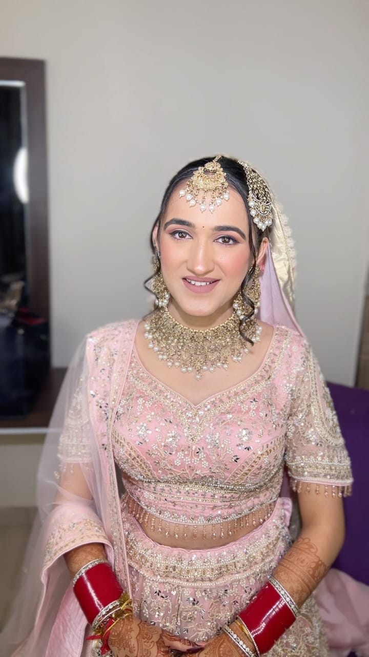 Post 4 by Gunjan Sabharwal Mua on Instagram (video)