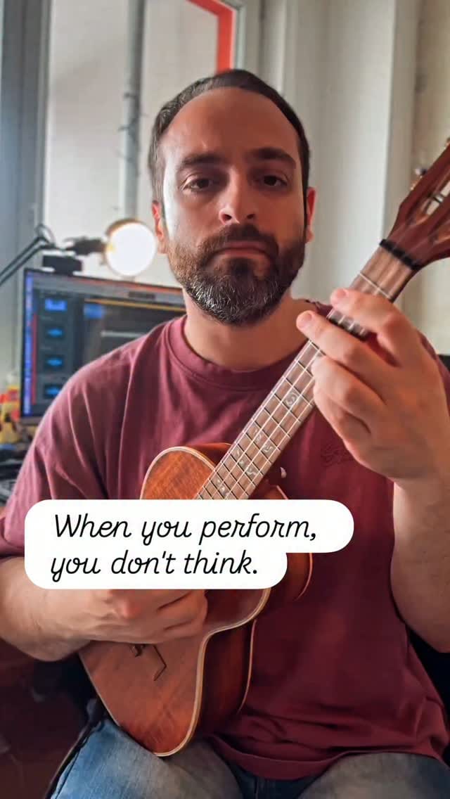 Post 2 by Vincenzo Gioia | Rock Ukulele Teacher on Instagram (video)
