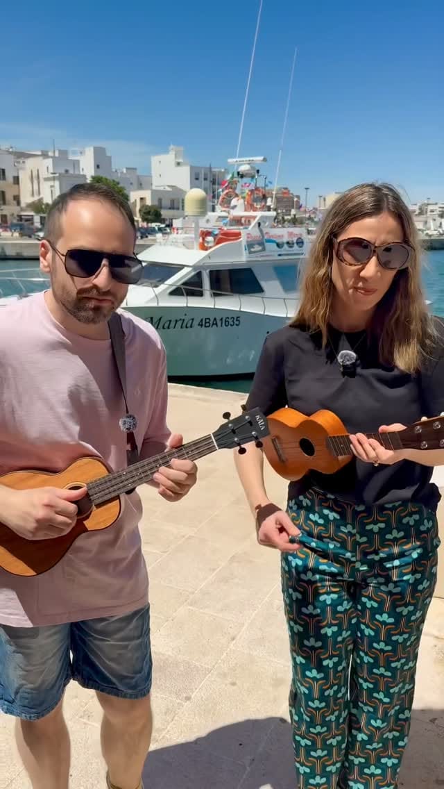 Post 7 by Vincenzo Gioia | Rock Ukulele Teacher on Instagram (video)
