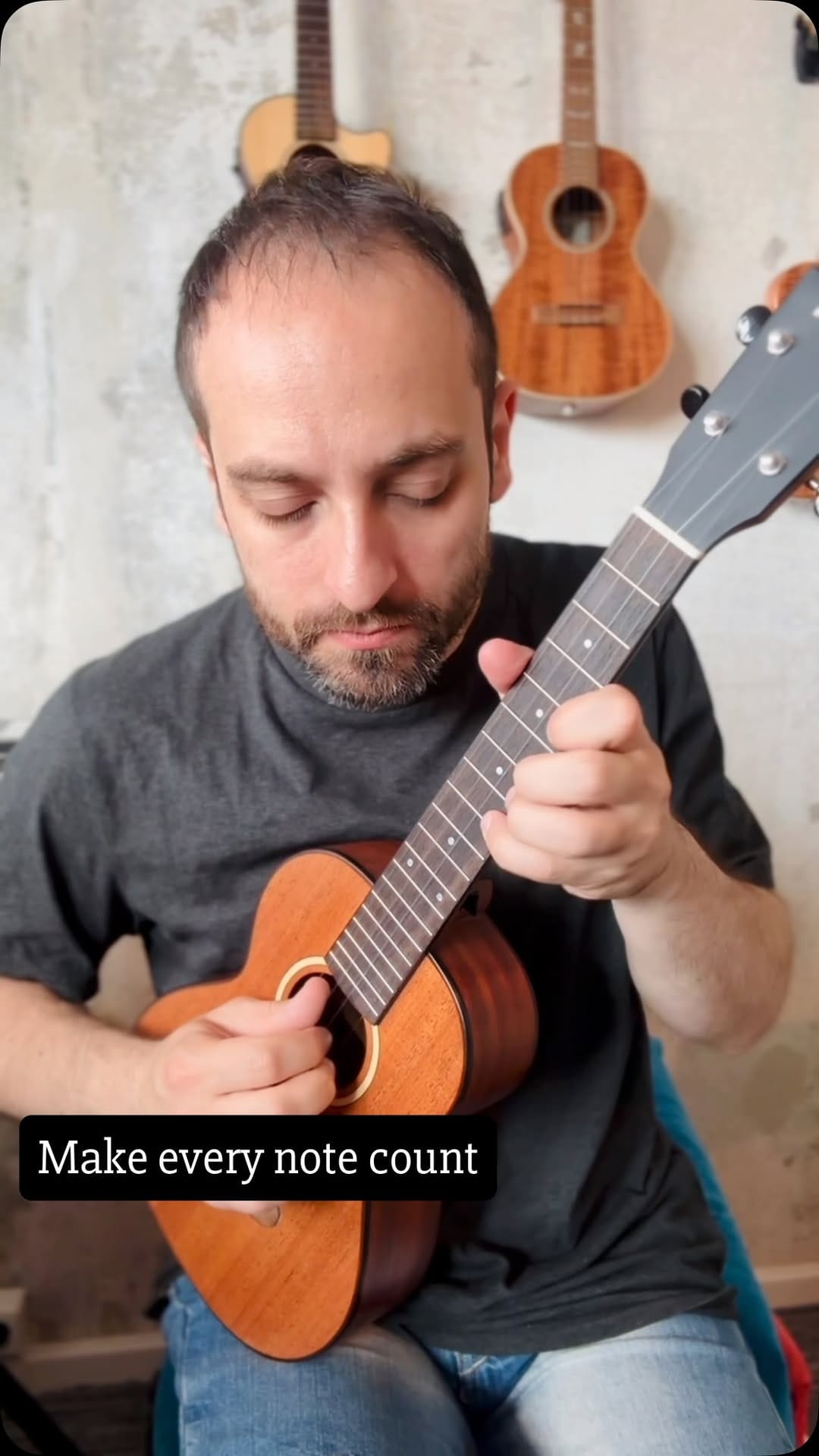 Post 6 by Vincenzo Gioia | Rock Ukulele Teacher on Instagram (video)
