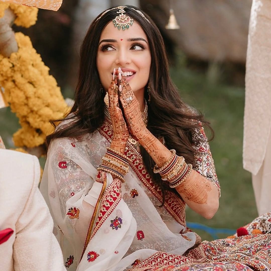 Post 10 by Nilofer T | bridal makeup artist on Instagram (carousel)