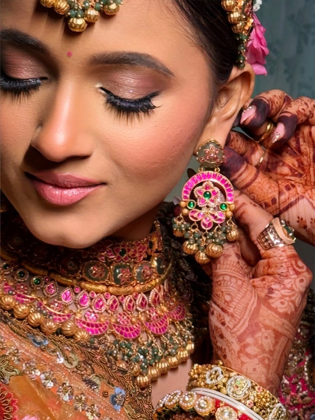 Post 1 by Nilofer T | bridal makeup artist on Instagram (carousel)