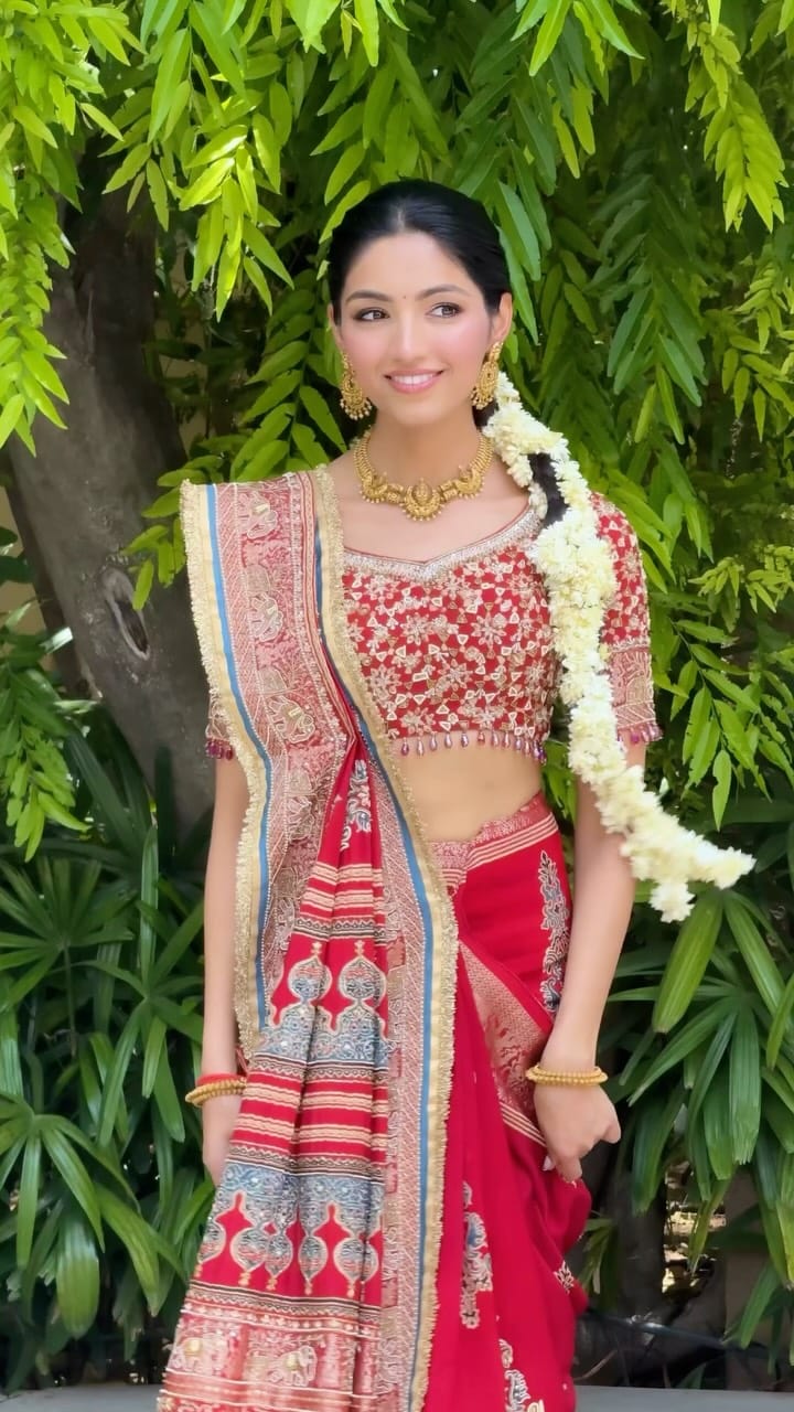 Post 4 by Nilofer T | bridal makeup artist on Instagram (video)